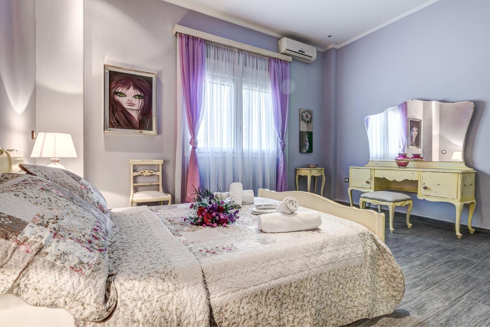Villa Intemella Kompitsion ภายนอก รูปภาพ
